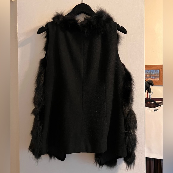Fox Fur Vest - Picture 2 of 4